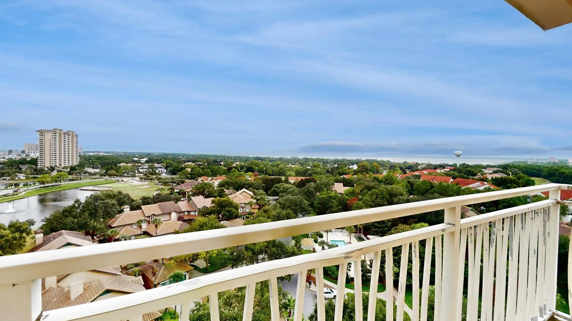 Luau 7010 Apartment Destin